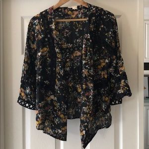 Anthropologie Meadow Rue short kimono